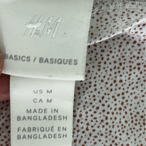 H&M White Relaxed Short Sleeve Tee - Picture 3 of 4